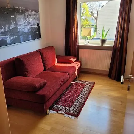 3-room In Rowhouse - Oktoberfest, Trade Shows, Business