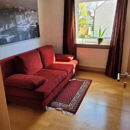 3-room In Rowhouse - Oktoberfest, Trade Shows, Business